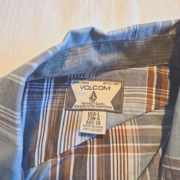 Volcom boys size Large plaid print long sleeve shirt, VGUC - Picture 2 of 6